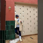 پانچو لینن کرم با نوار سرمه‌ای