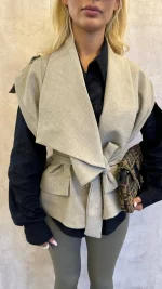 وست زنانه مدل نینا